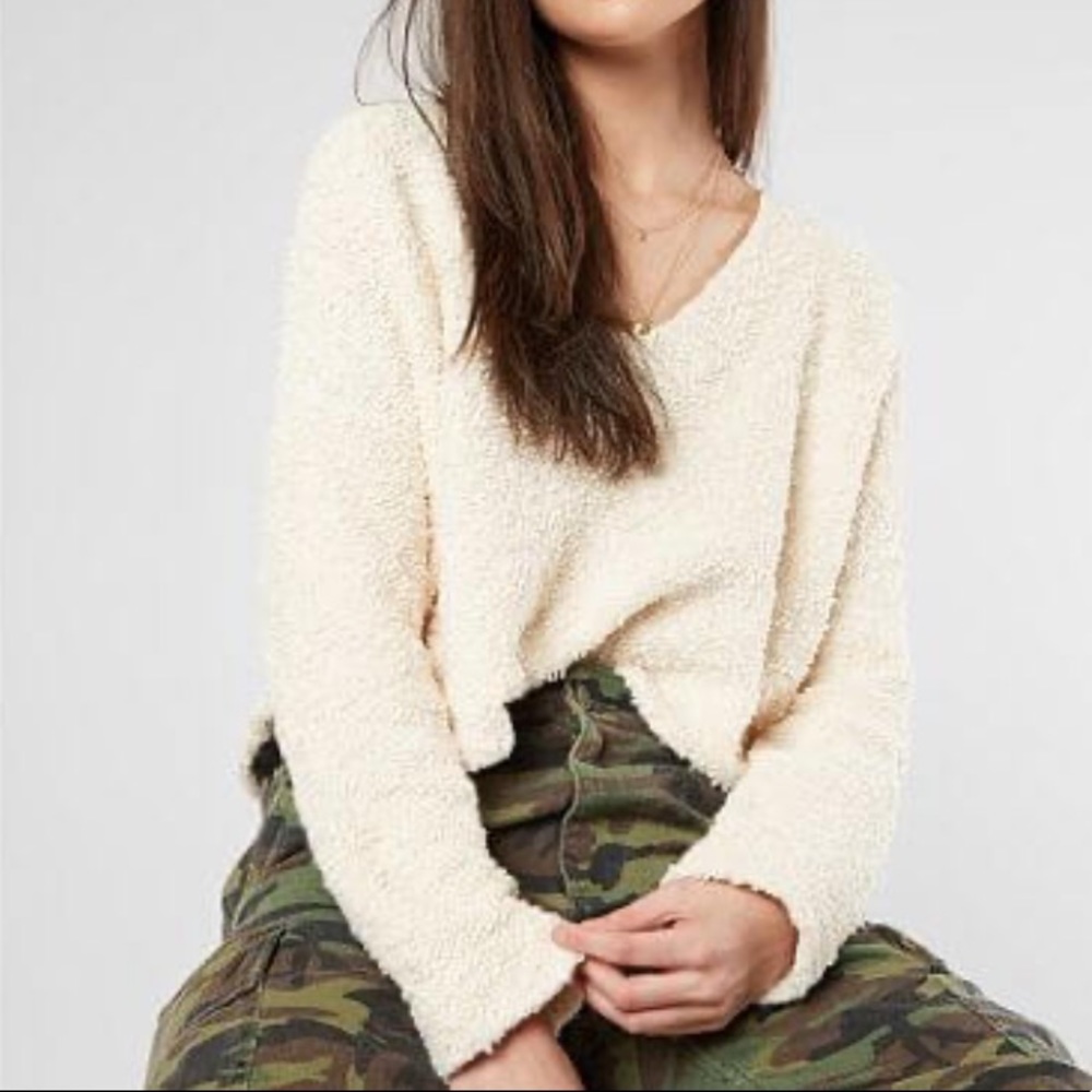 Free People Small Ivory Popcorn Cropped Sweater